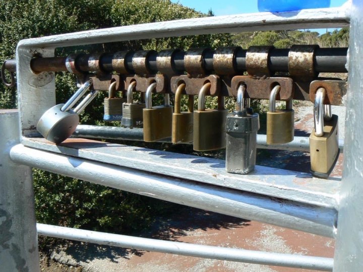 Multi-Lock Apparatuses For Ranch Gates – Angora Chronicles